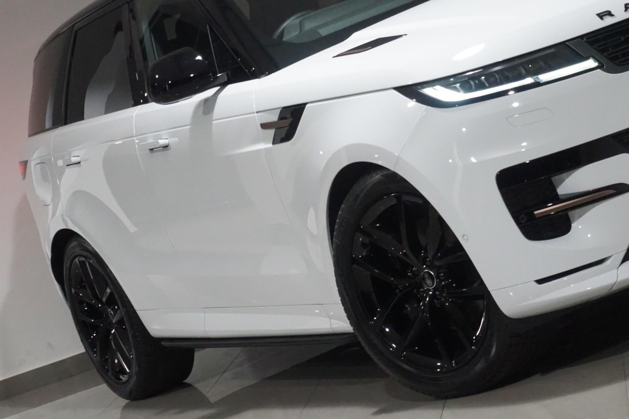 Land Rover Range Rover Sport 3.0 D300 MHEV Dynamic SE Auto 4WD Euro 6 (s/s) 5dr